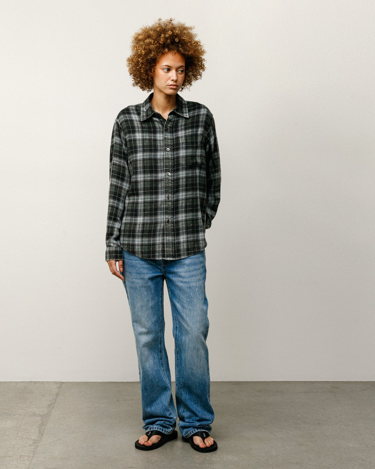 MATTHEW PLAID SHIRT Shirt in Charcoal, relaxed-fit plaid TENCEL twill button-up with chest pocket.