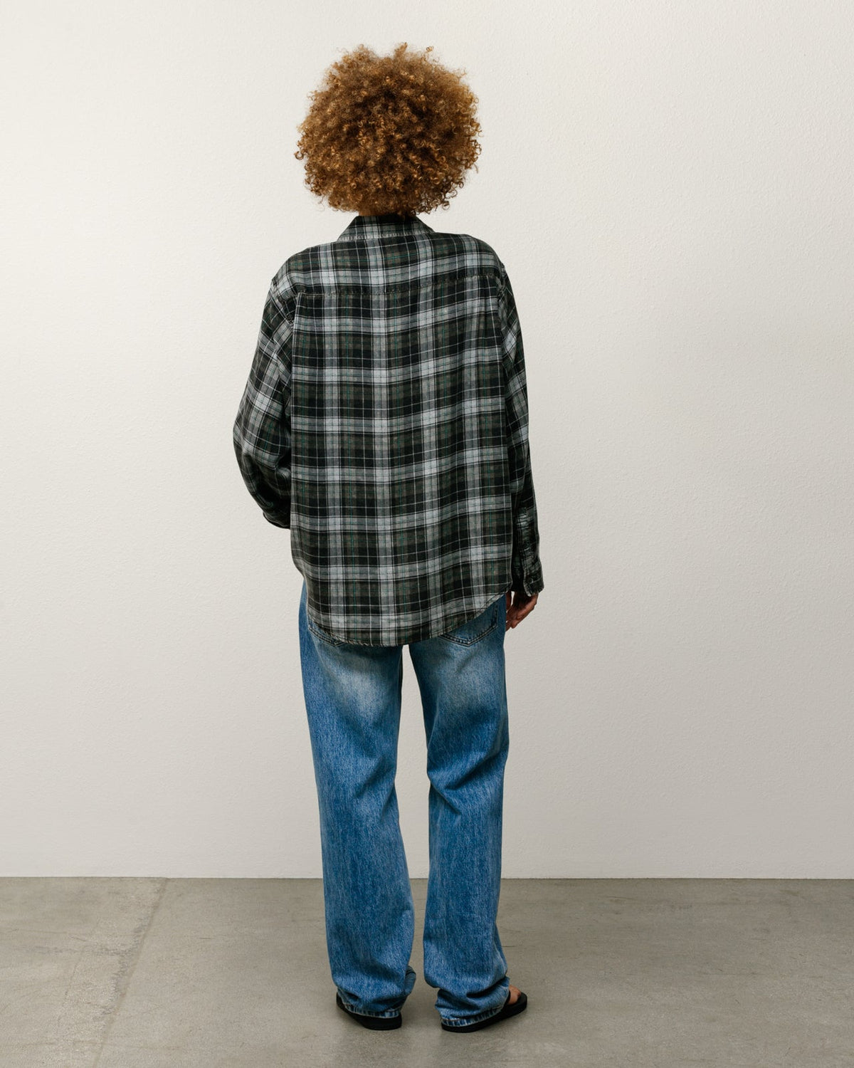 Stüssy Matthew Plaid Shirt button-up in the color Charcoal, relaxed TENCEL twill.