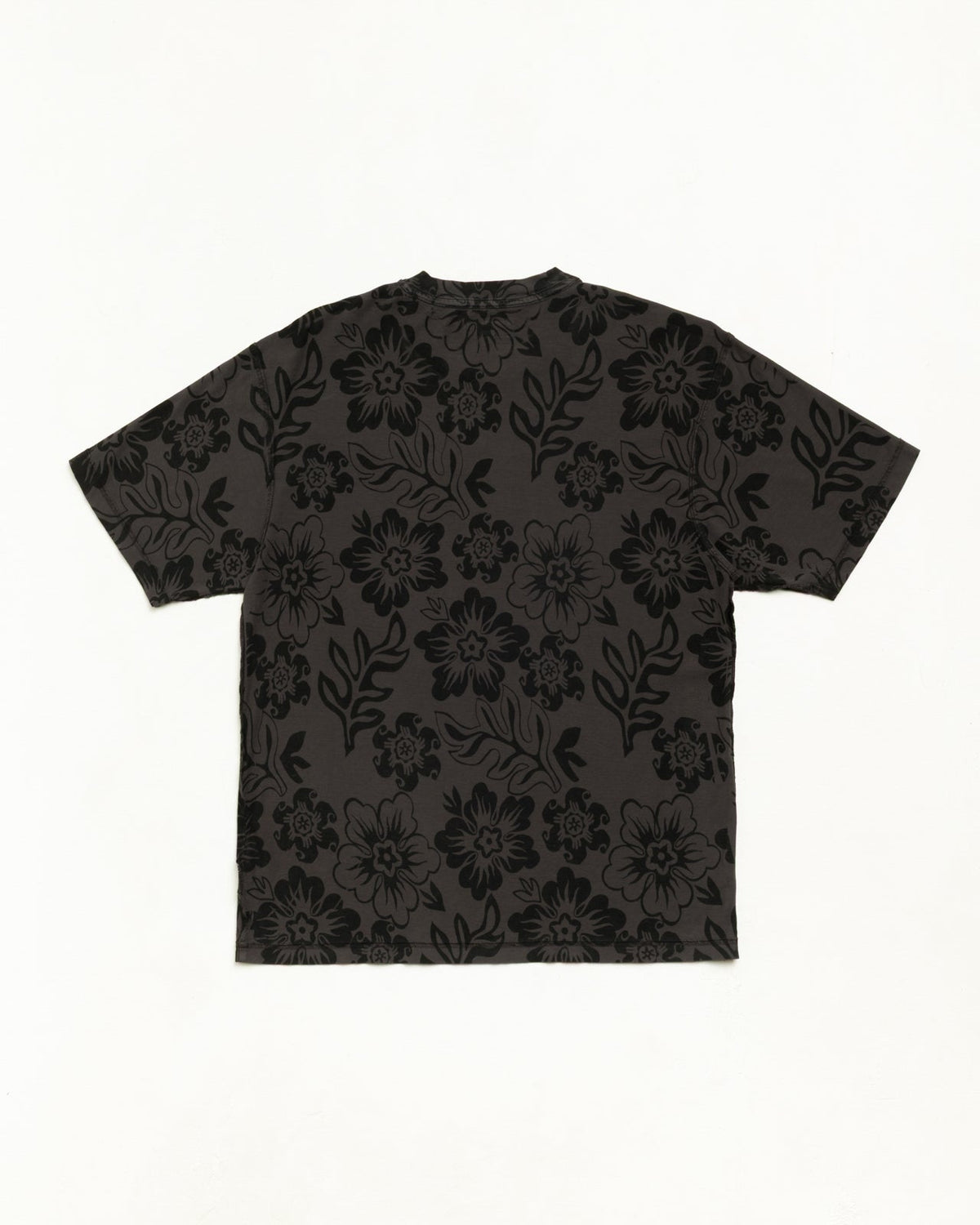 Lazy Floral Tee Tee in the color Vintage Black