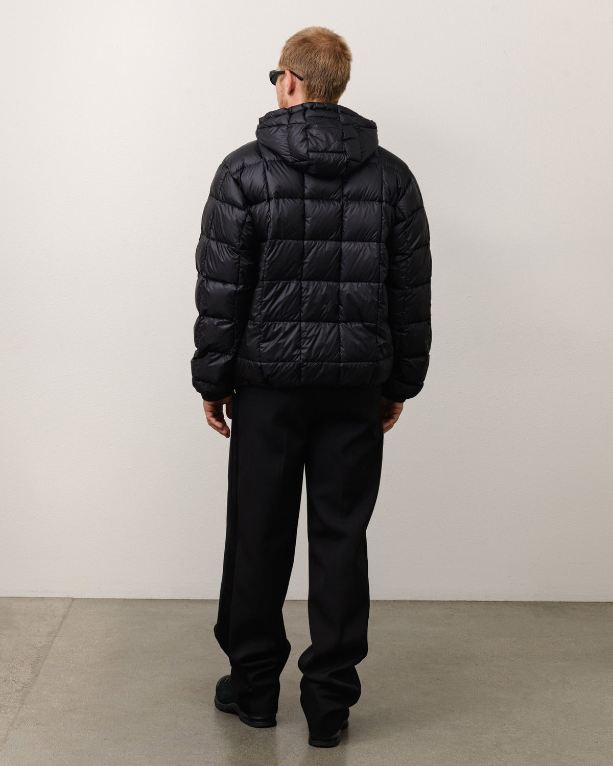 Midweight Hooded Puffer Unisex Long Sleeve In Black