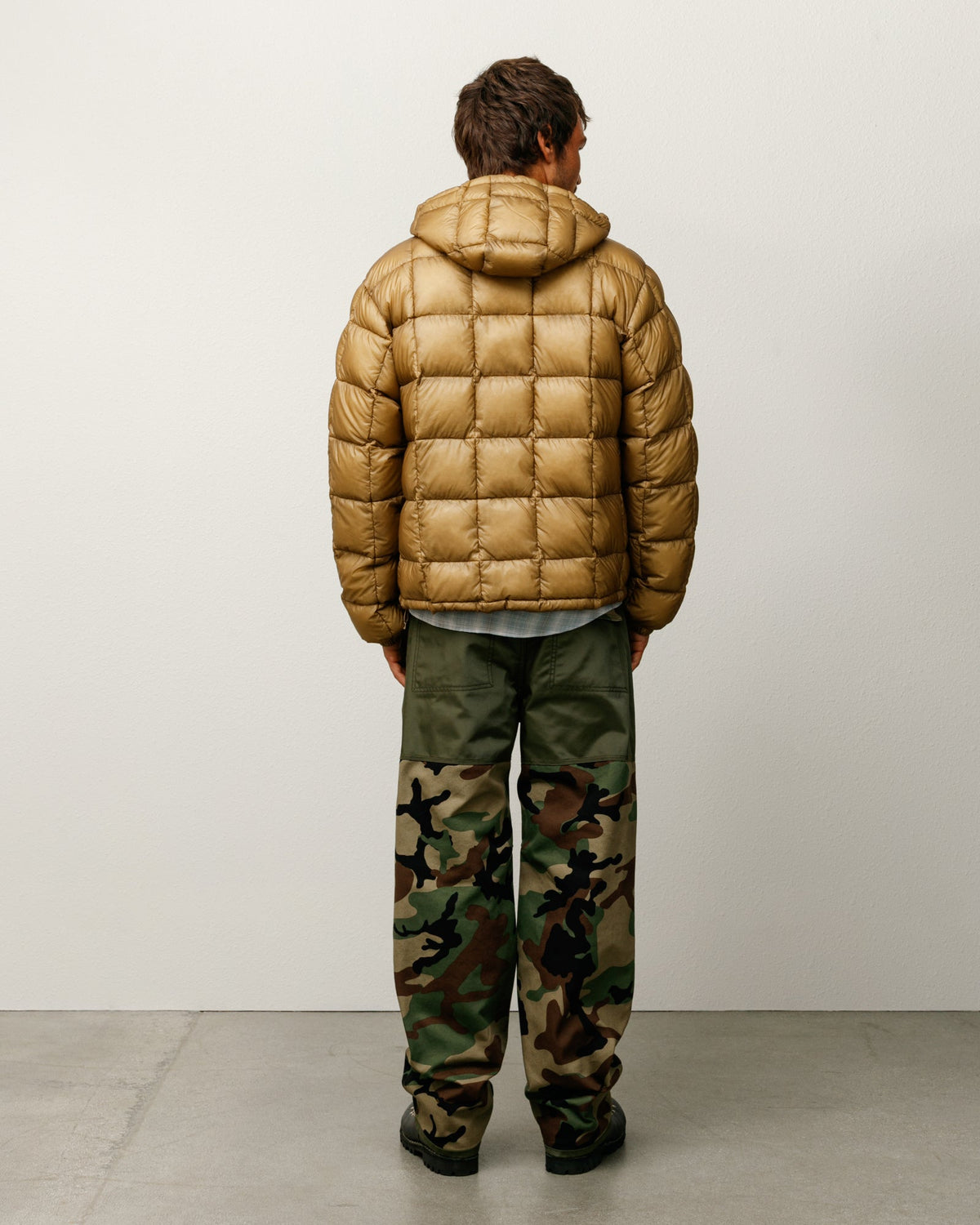 Midweight Hooded Puffer Mens Long Sleeve In Khaki