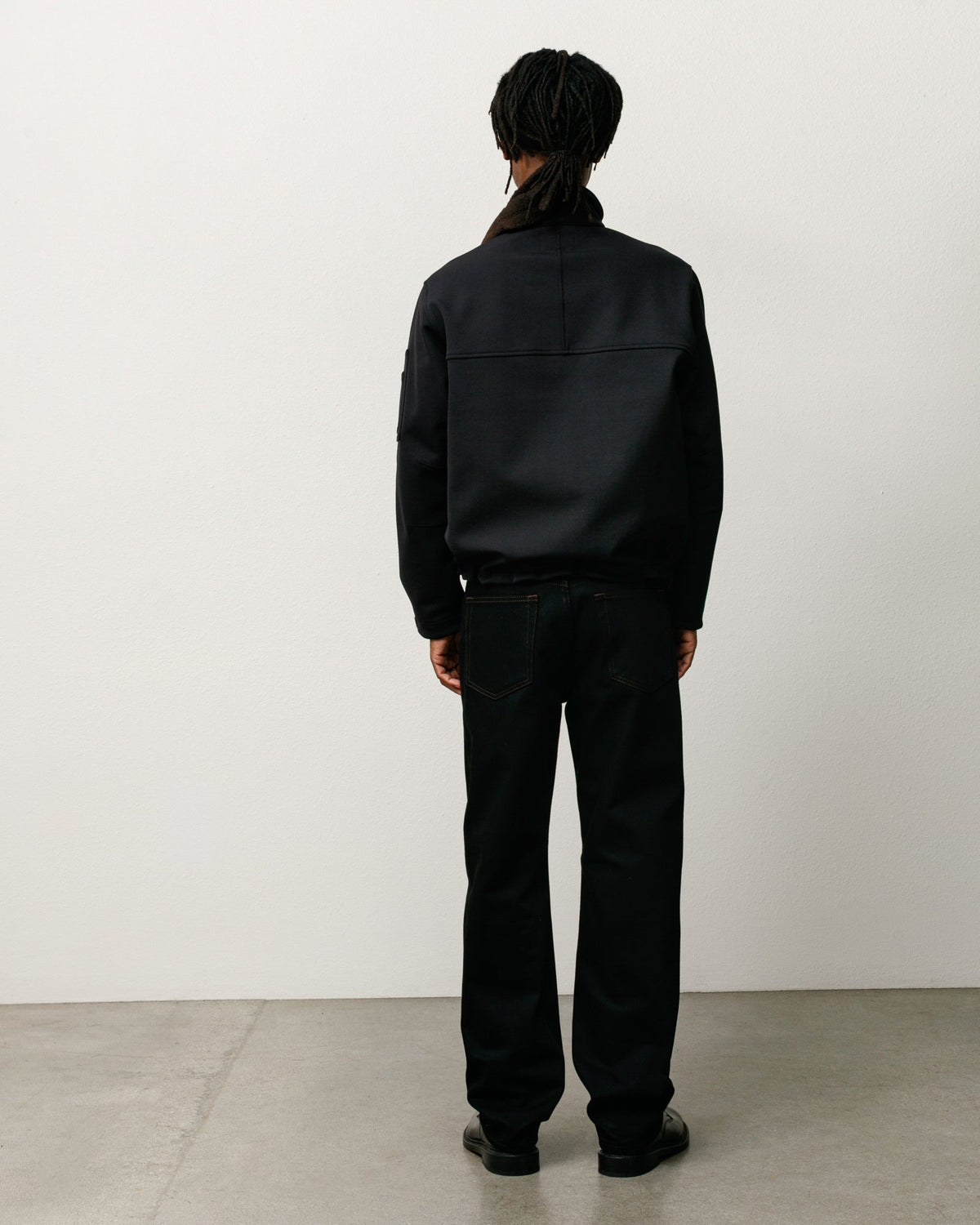 New Classic Jean Denim in the color Raw Black Contrast Stitch