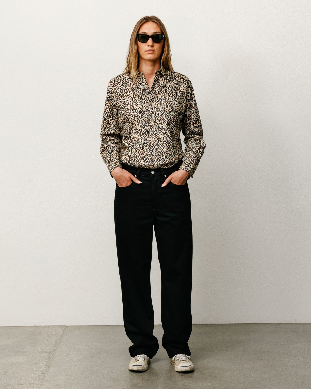 New Classic Jean Denim pants in Raw Black Contrast Stitch, unisex