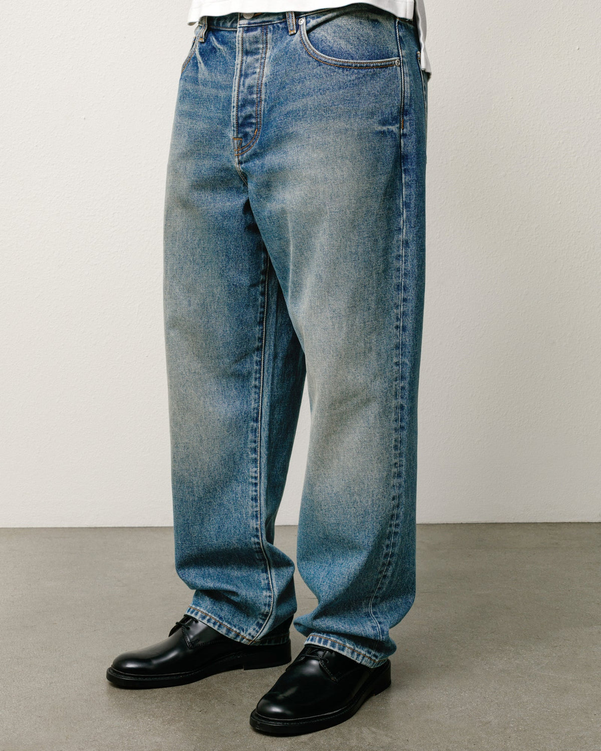 Stüssy Big Ol' Jean Denim in Dark Wash Indigo, baggy tapered unisex jeans