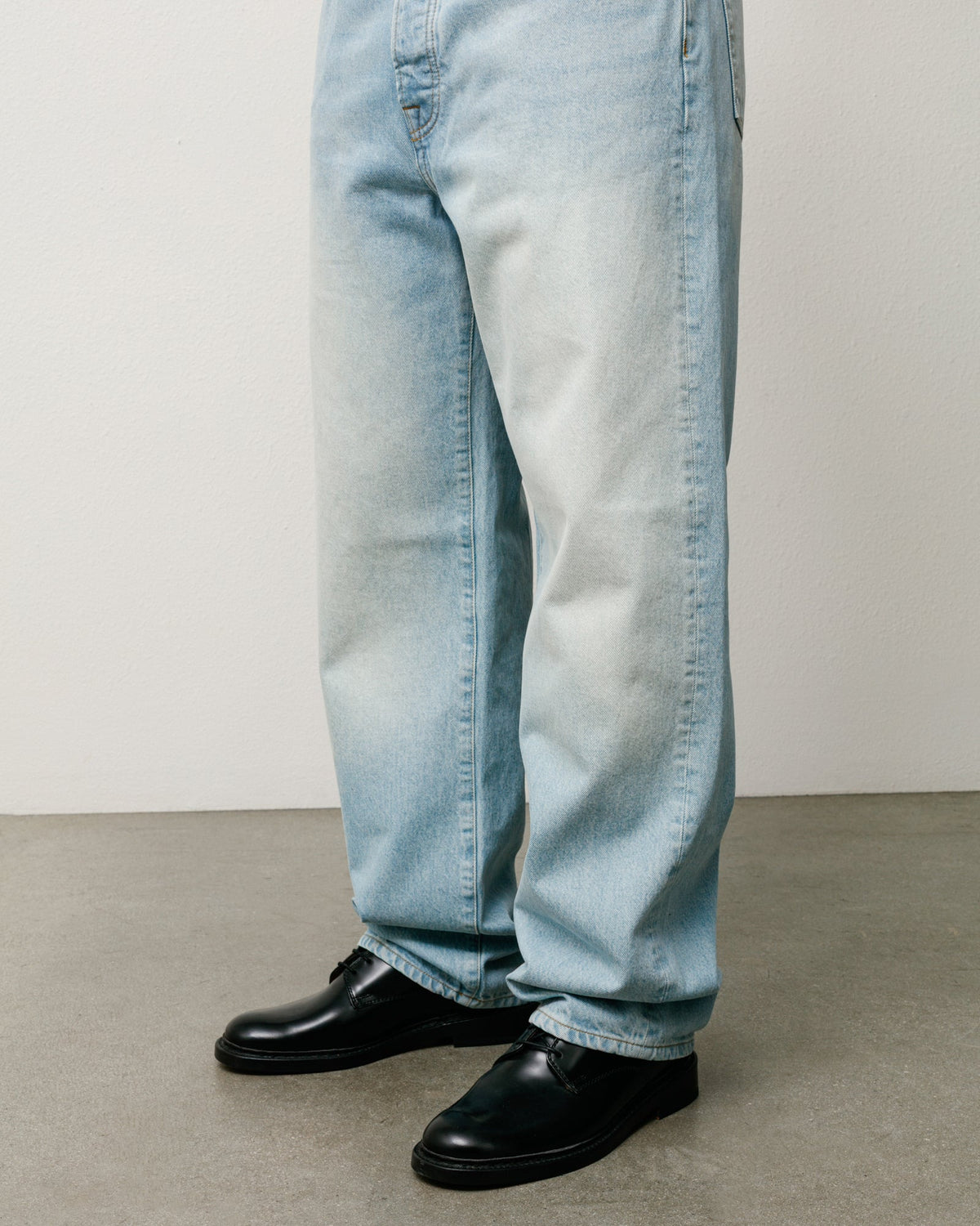 Stüssy Big Ol' Jean Denim jeans in Light Wash Indigo