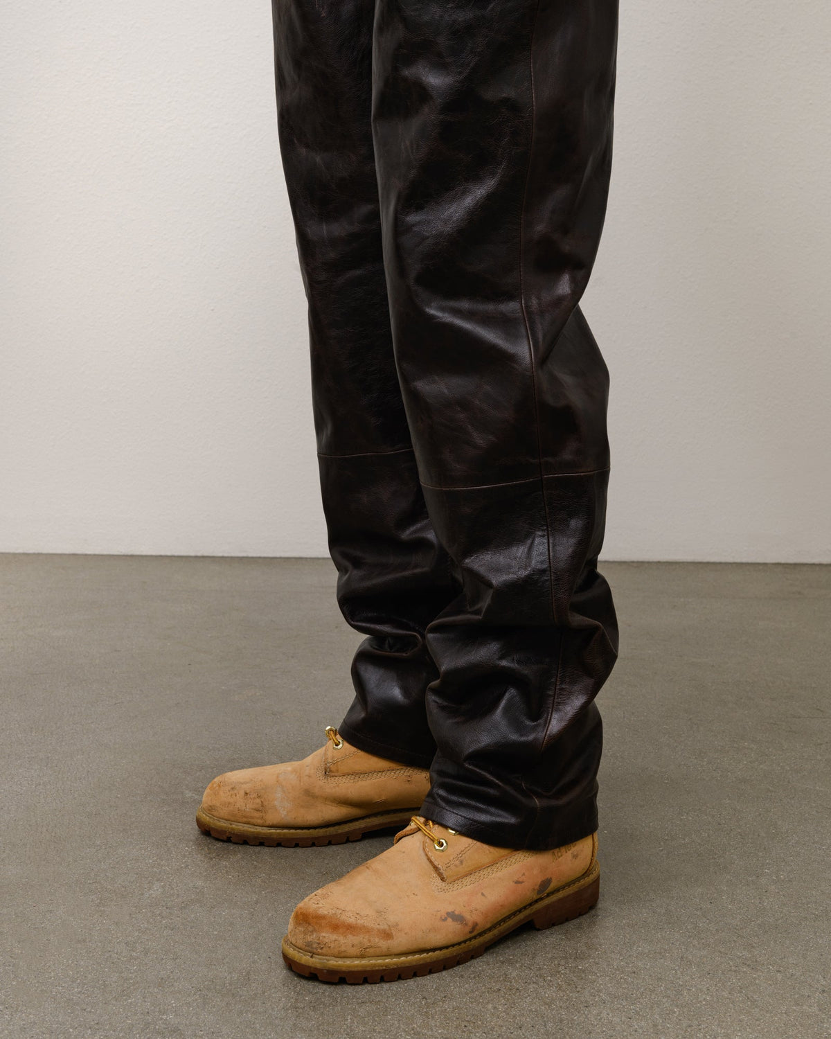 New Classic Jeans Leather Unisex In Dark Brown