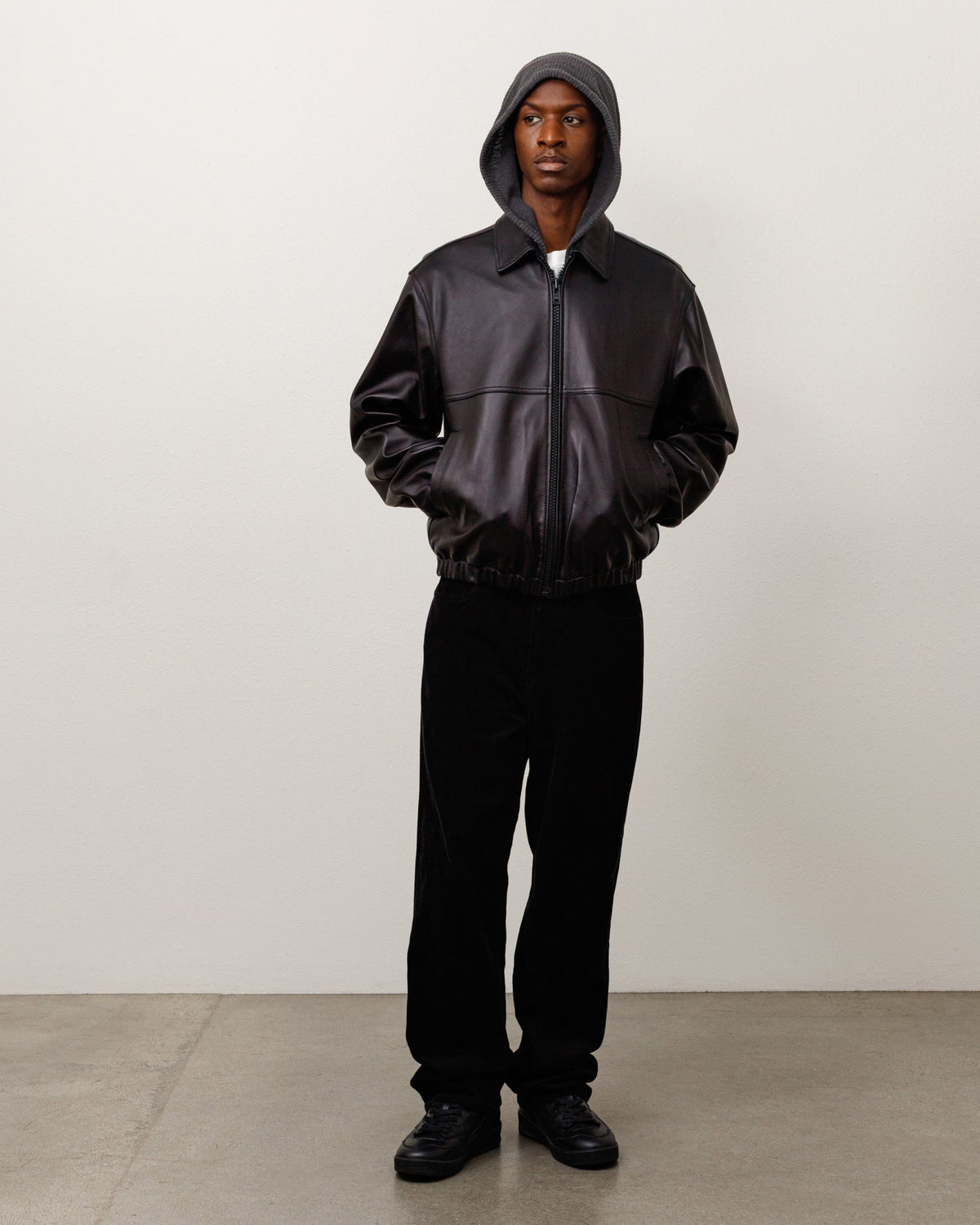 New Classic Corduroy Unisex Regular In Black