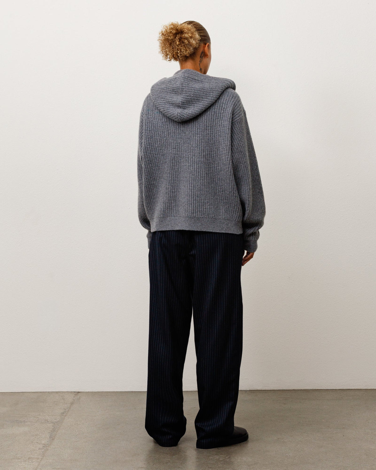 Waffle Cashmere Zip Hood Unisex Long Sleeve In Charcoal