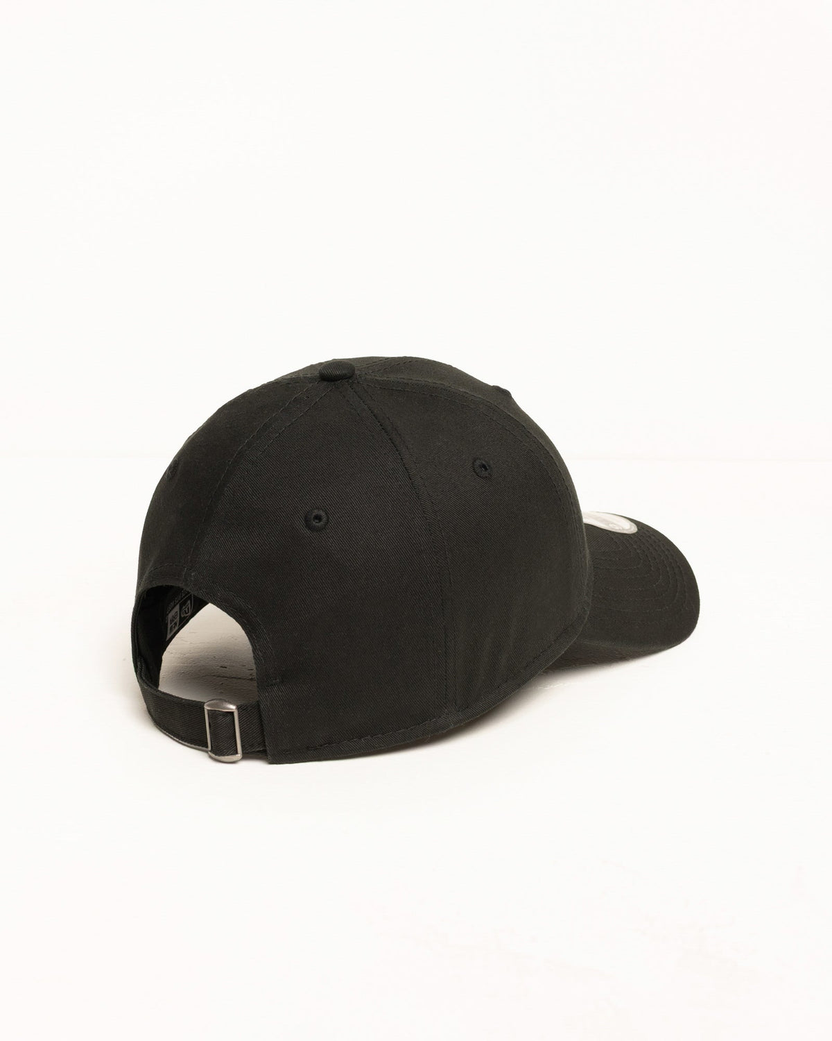 9TWENTY BASIC CAP Headwear in Black