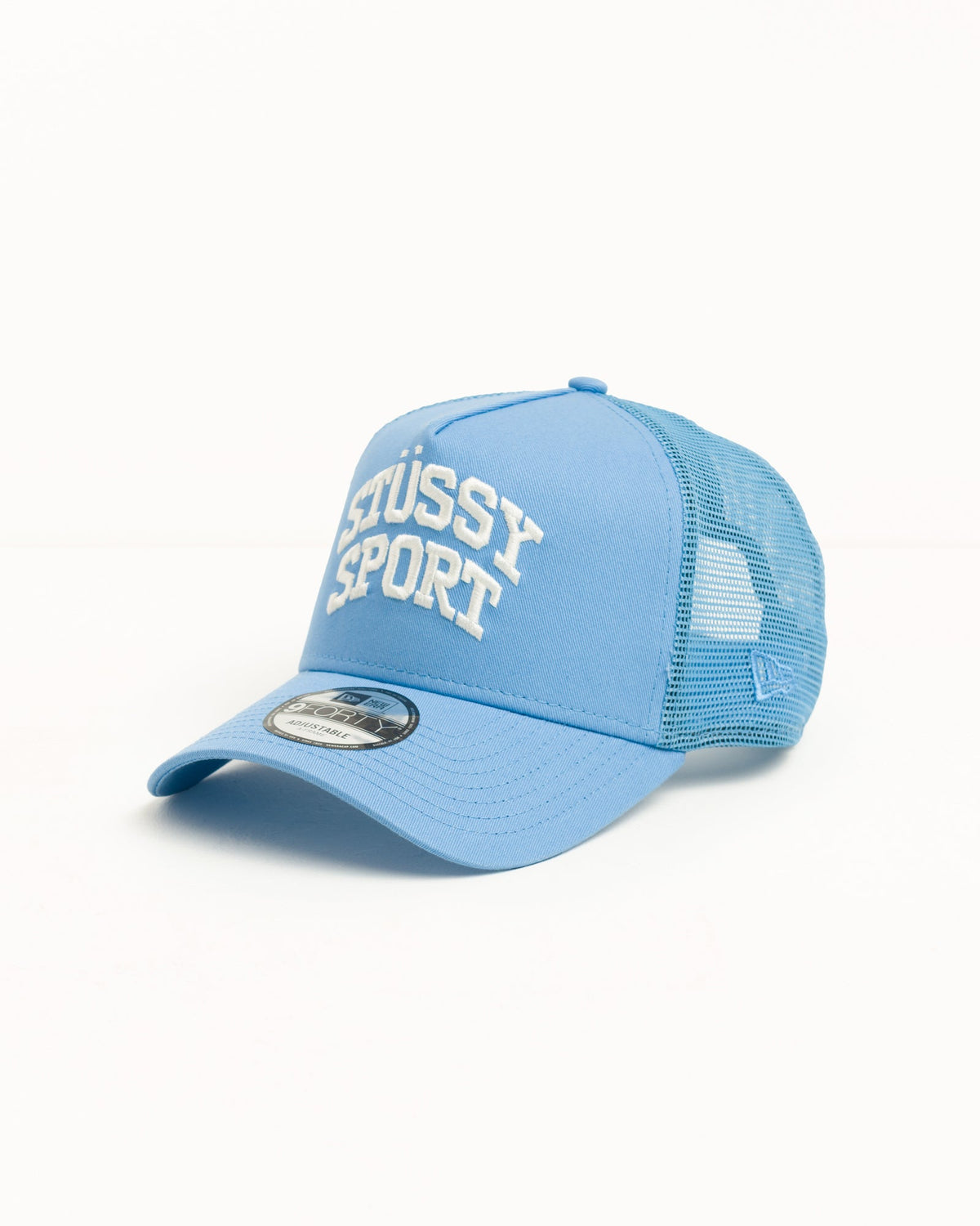 Stüssy Sport 9FORTY trucker cap in Sky Blue, unisex mesh-back