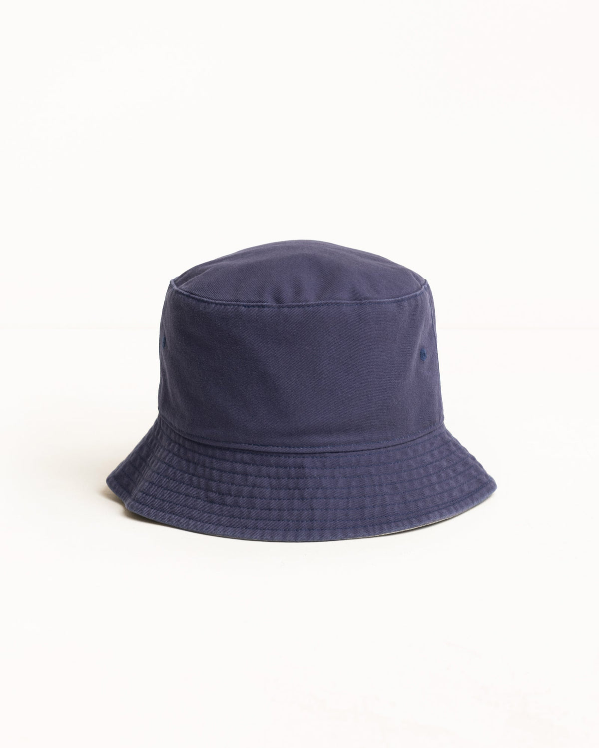 Stüssy Reversible Stock Bucket Hat in Navy/Stone