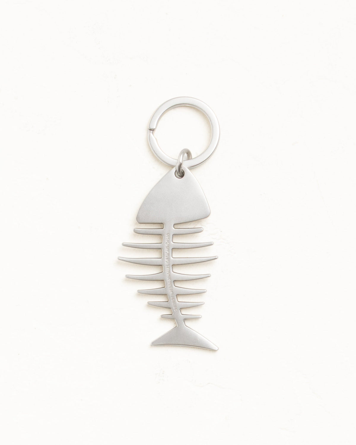 Fishbone Keychain Unisex In Silver