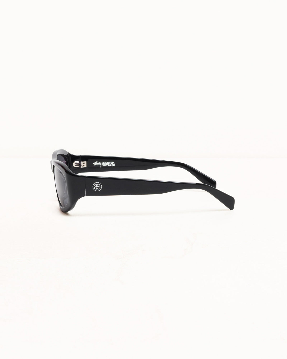Landon Sunglasses Accessories In Black/black Lens