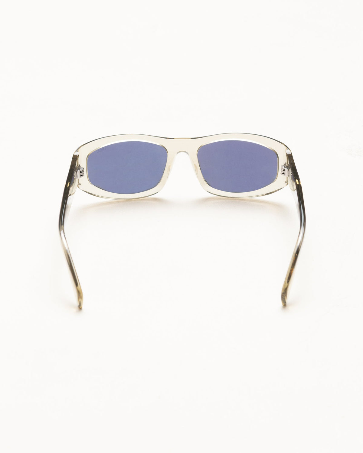Landon Sunglasses Accessories In Champagne/black Lens