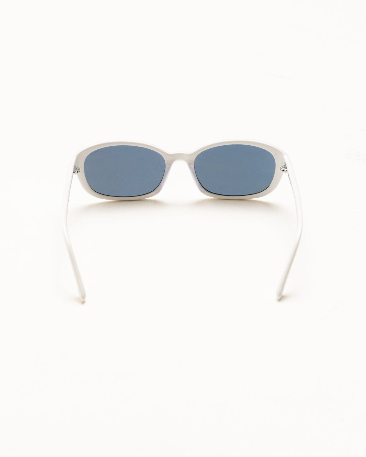 Eli Sunglasses Accessories In Cloud/black Lens