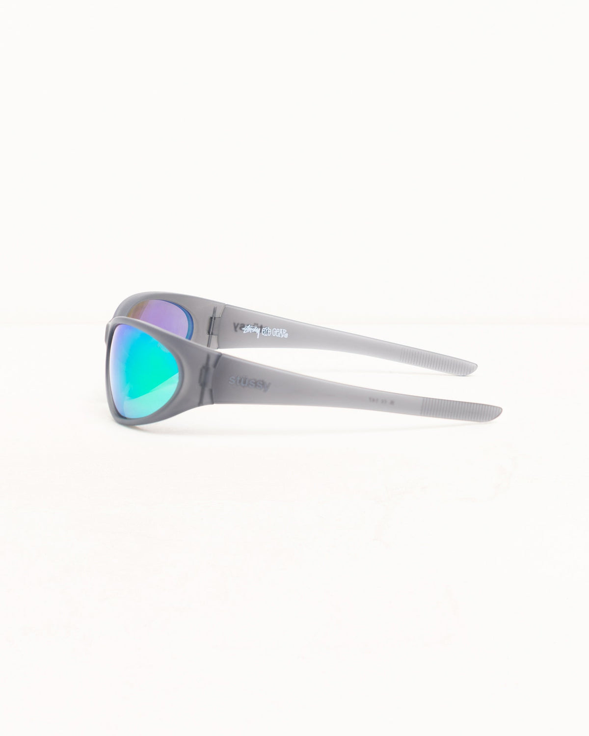 Adrian Sunglasses Unisex In Frost Grey/green Mirror Lens