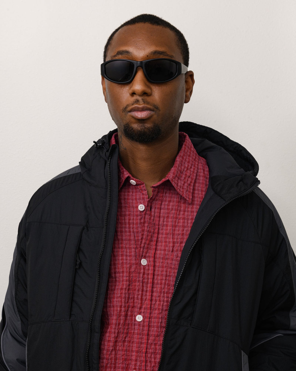 Leslie Sunglasses Unisex In Matte Black/black
